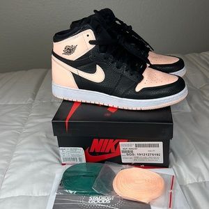 Air Jordan 1 - black crimson tint (gs)